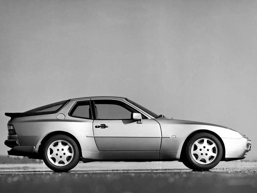 Porsche 944 Turbo S Coupe 1988 года  (фото 2 из 10)
